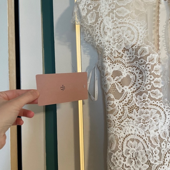 *NEW w/ TAGS ON!* The Wtoo by Watters Philomene Lace Cap-Sleeve Wedding Gown - Picture 12 of 12